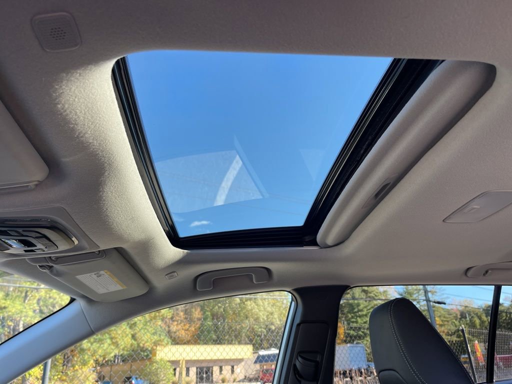 Certified 2025 Toyota Corolla Cross XLE image 20