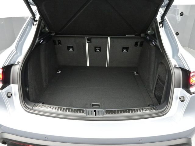 New 2026 Porsche Macan Turbo image 16