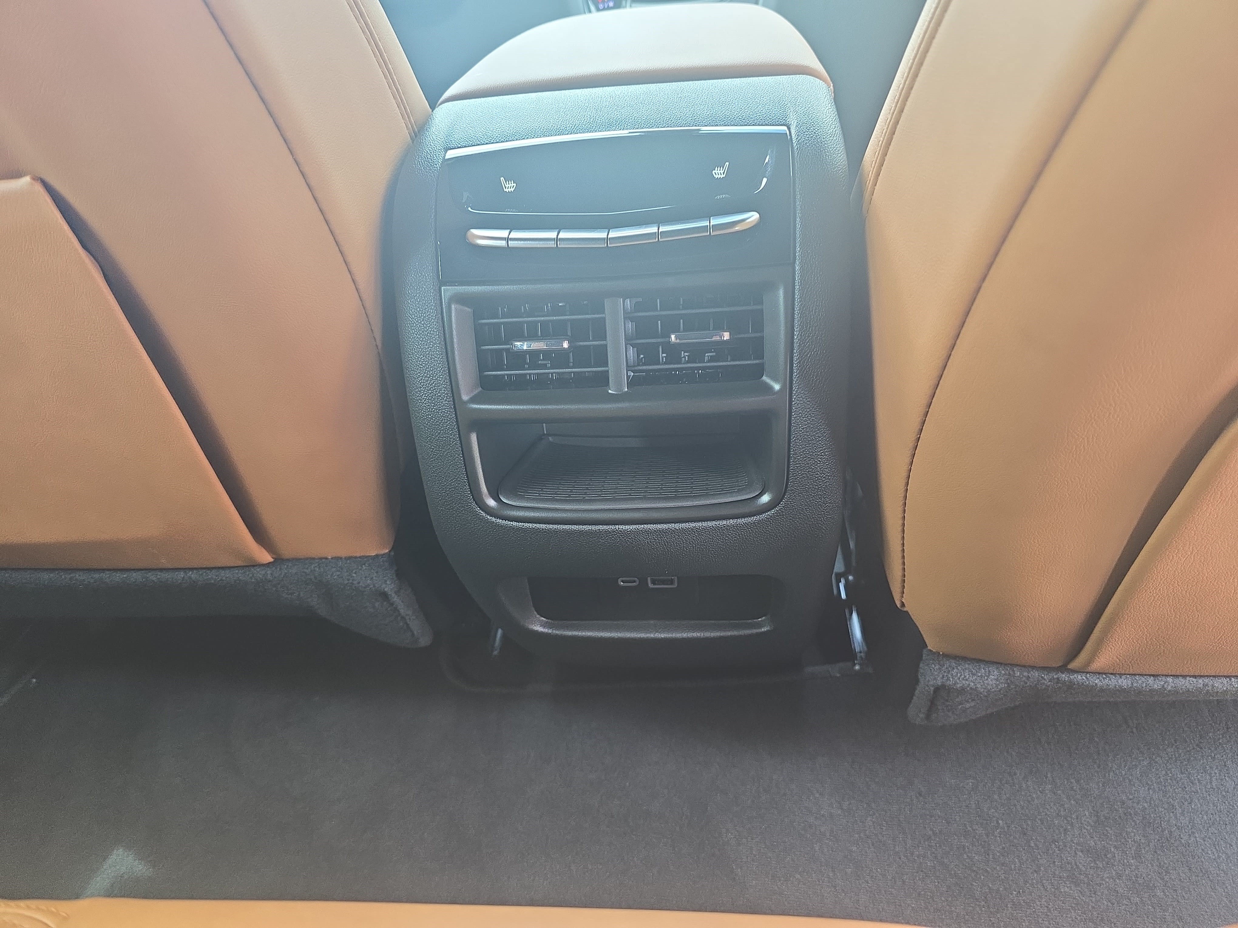Used 2026 Cadillac XT5 Premium Luxury w/ Driver Assist Package AWD/4WD image 12
