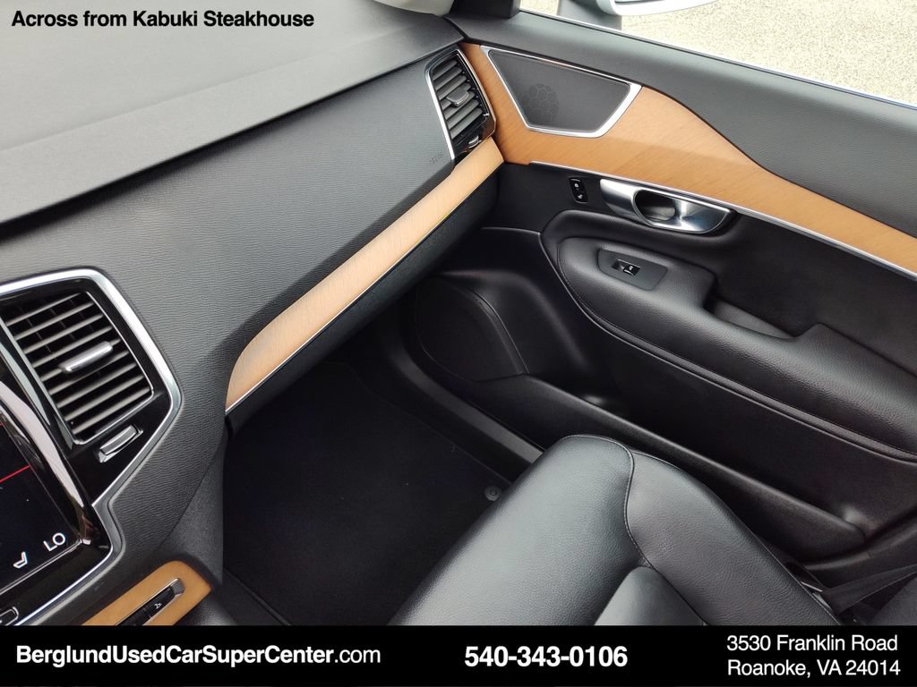 Used 2021 Volvo XC90 T6 Momentum w/ Advanced Package AWD/4WD image 35