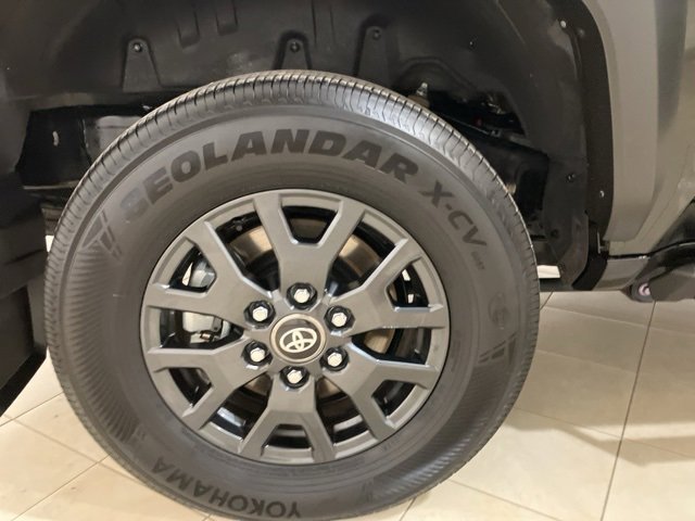 Used 2025 Toyota 4Runner SR5 image 28