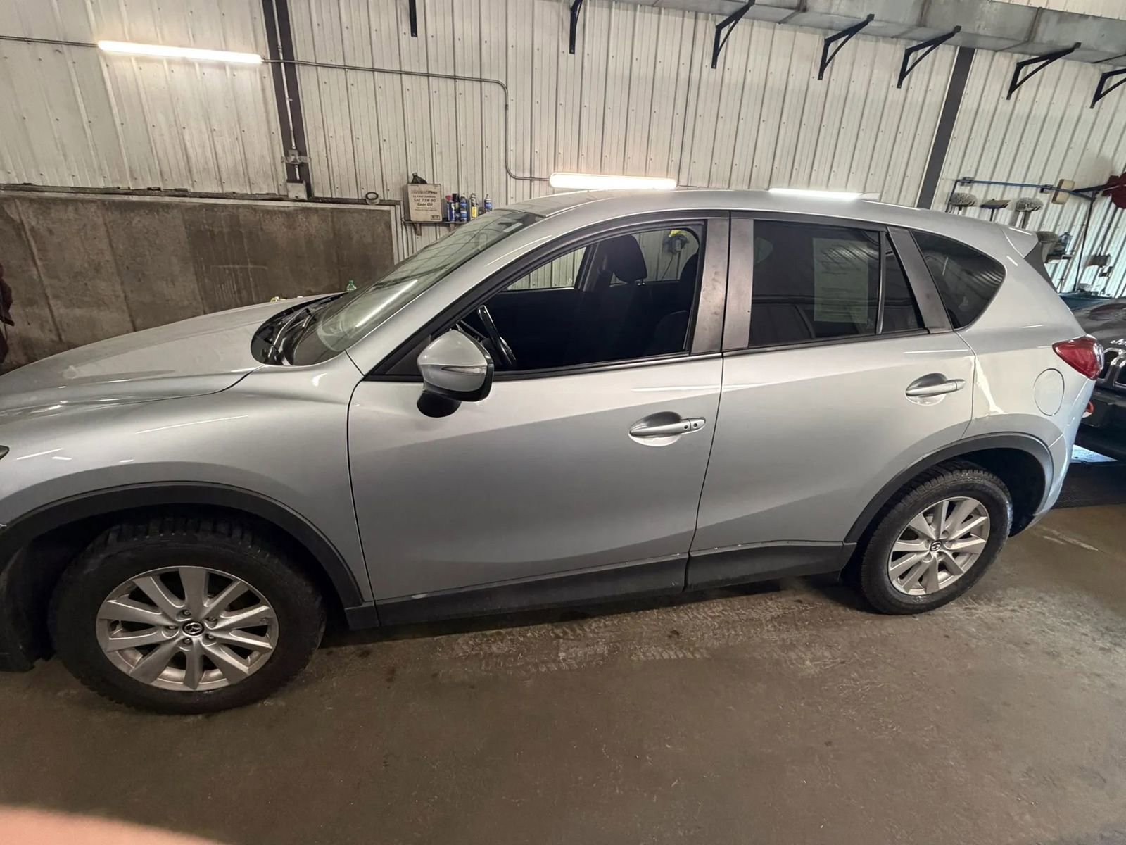 Used 2016 MAZDA CX-5 Touring AWD/4WD image 2