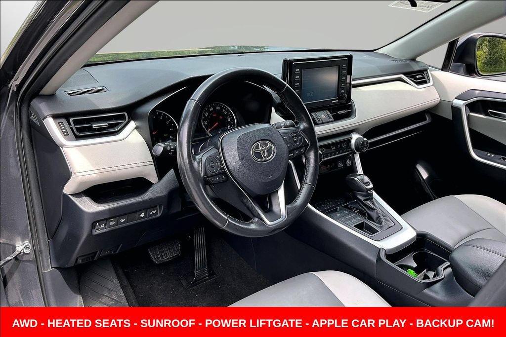 Used 2020 Toyota RAV4 XLE Premium AWD/4WD image 17