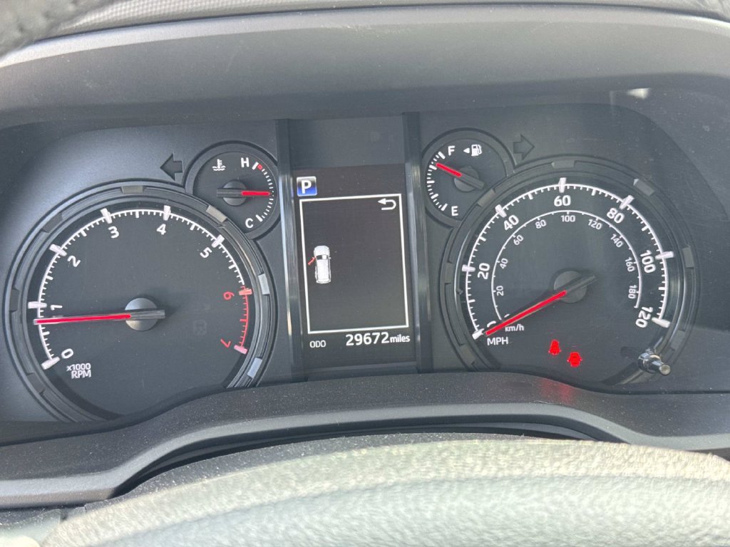 Used 2024 Toyota 4Runner SR5 AWD/4WD image 28