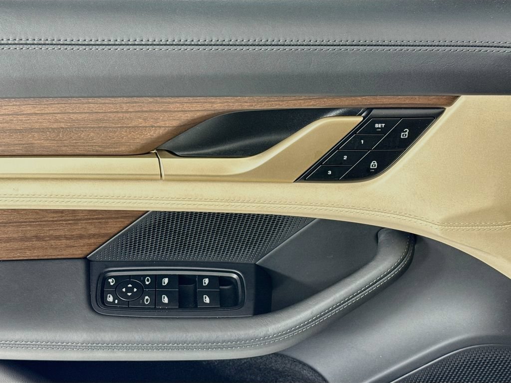 Certified 2023 Porsche Taycan 4S AWD/4WD image 11