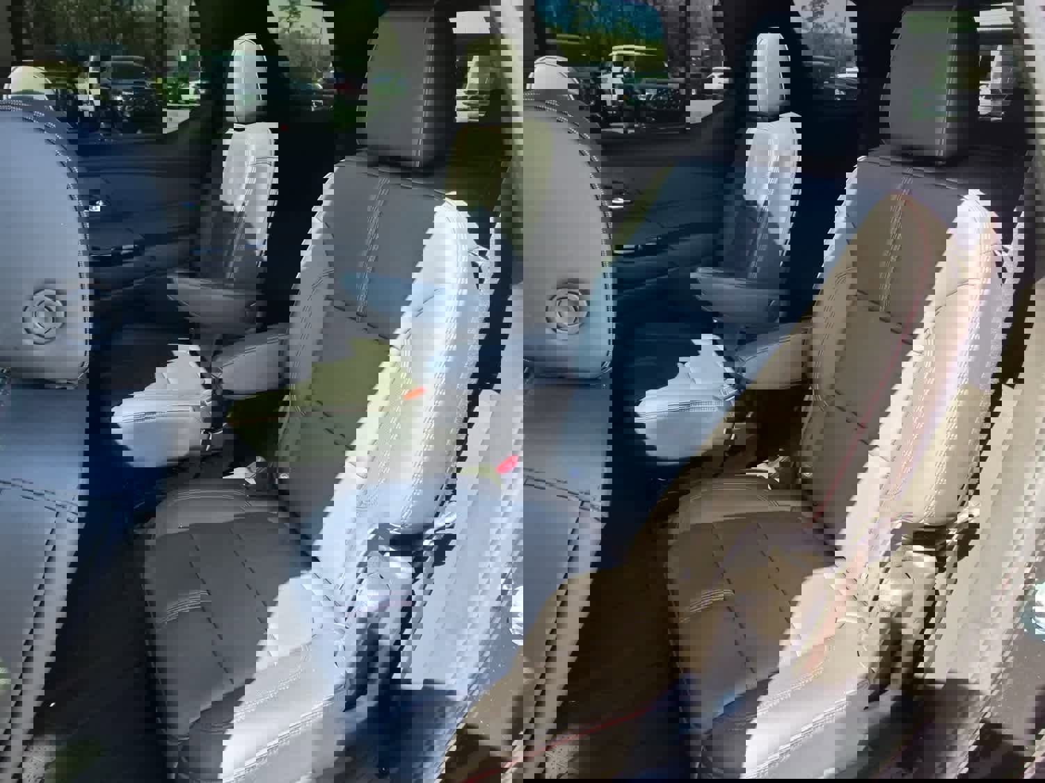 Used 2023 Chevrolet Traverse RS w/ LPO, Floor Liner Package image 10