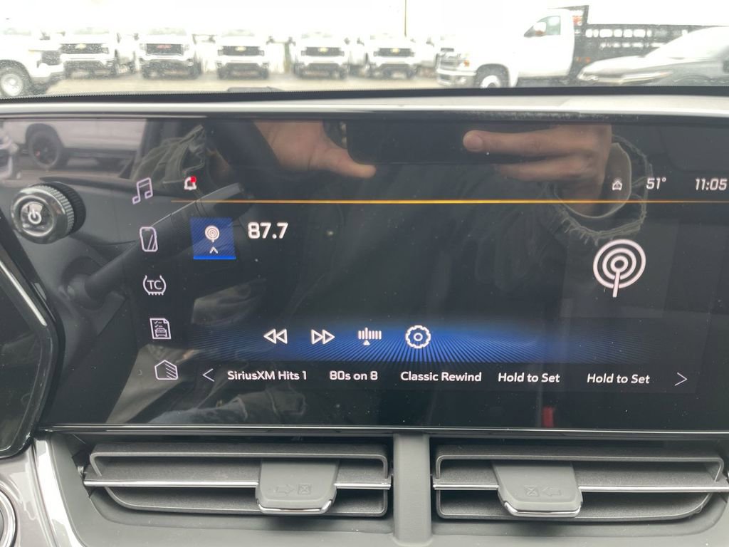 New 2026 Chevrolet Trax ACTIV w/ Sunroof Package FWD image 16