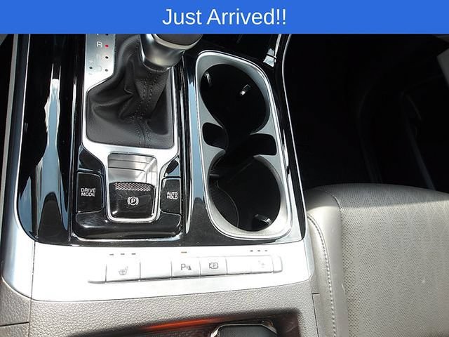 Used 2024 Kia Carnival EX FWD image 22