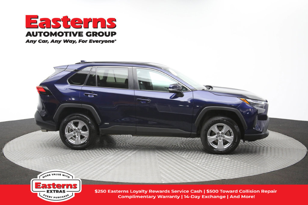 Used 2024 Toyota RAV4 XLE AWD/4WD image 45