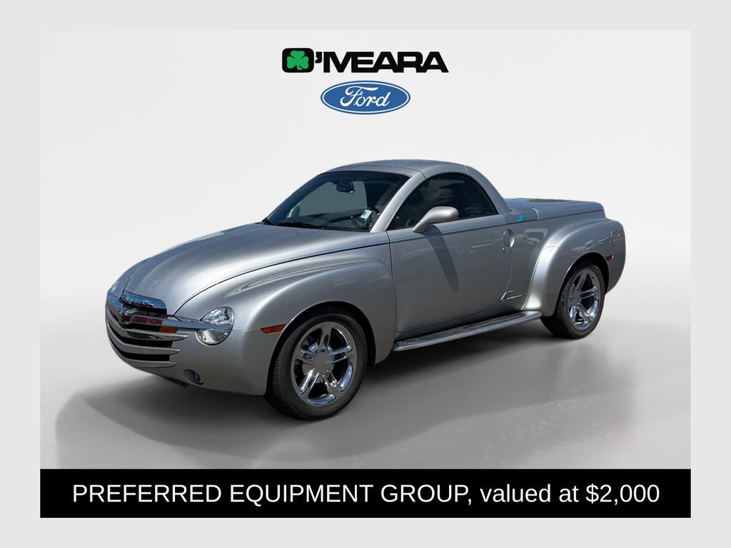 Used 2005 Chevrolet SSR w/ Preferred Equipment Group RWD image 1