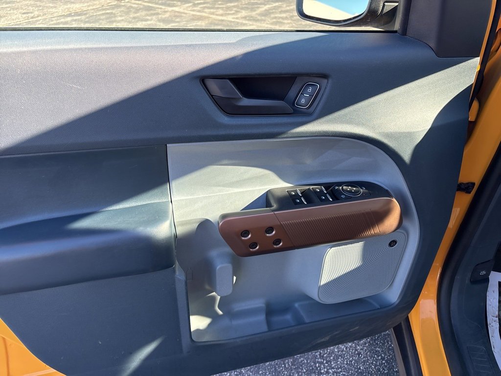 Used 2023 Ford Maverick Lariat w/ Lariat Luxury Package image 14