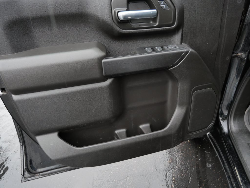 Certified 2022 Chevrolet Silverado 2500 Custom w/ Gooseneck/5TH Wheel Package AWD/4WD image 16