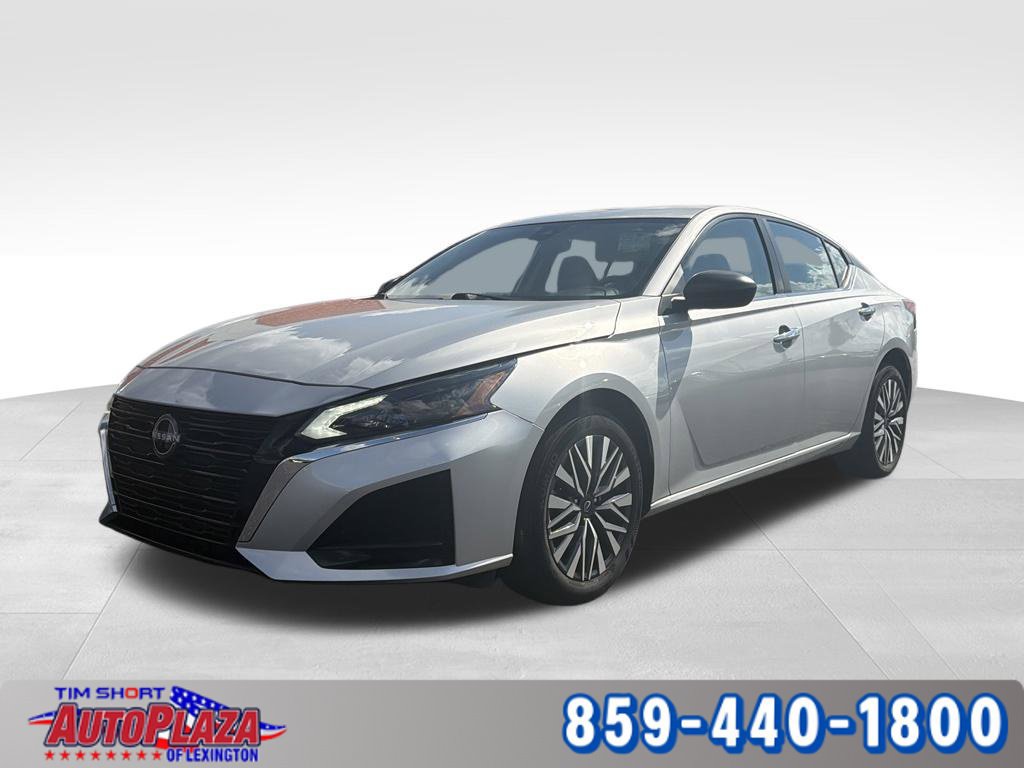 Used 2024 Nissan Altima 2.5 SV AWD/4WD image 1