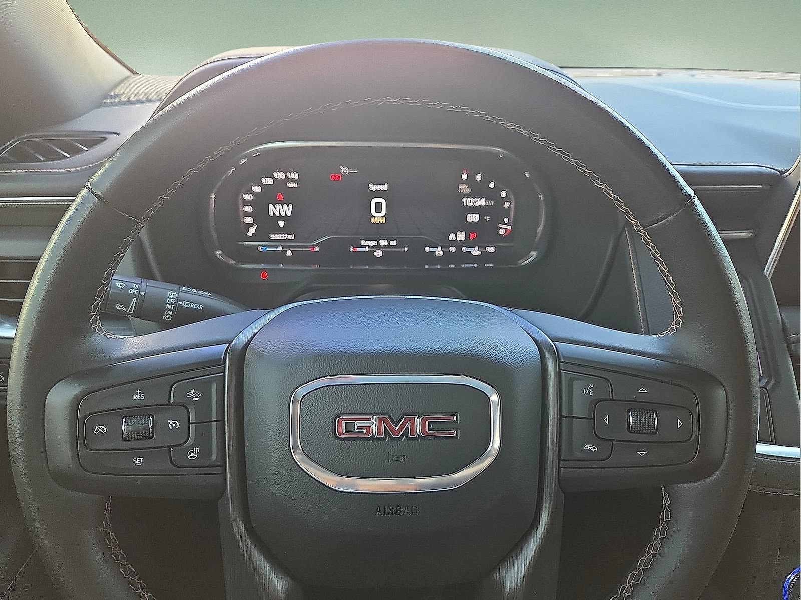 Certified 2024 GMC Yukon AT4 w/ Technology Package AWD/4WD image 4