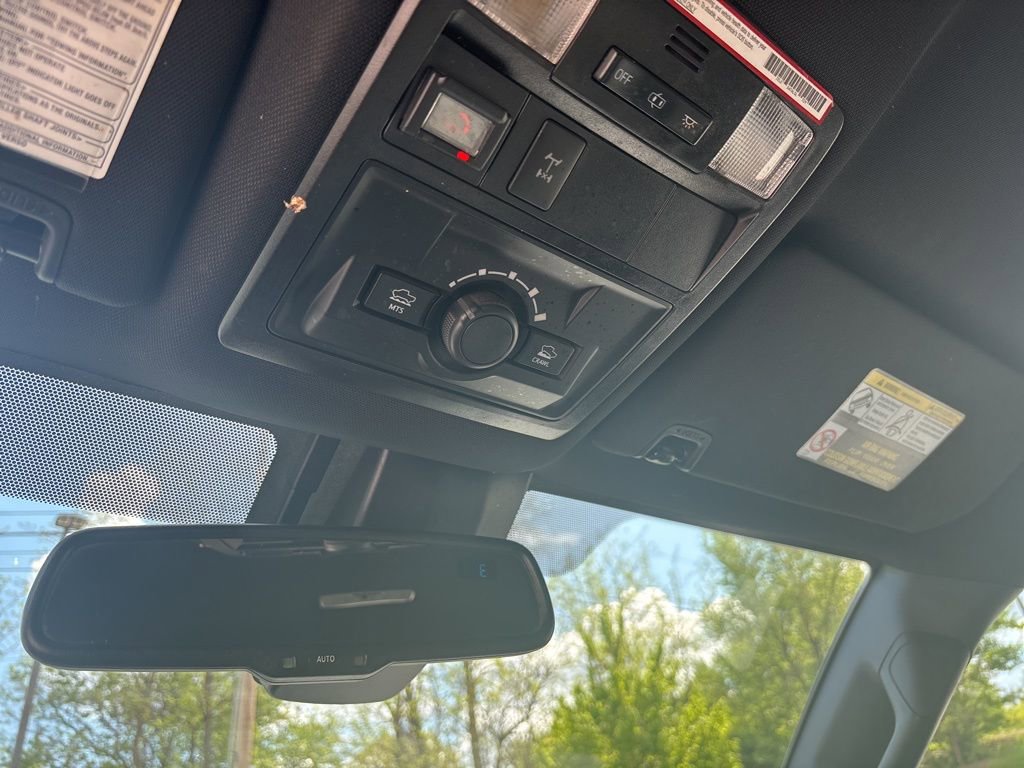 Used 2020 Toyota Tacoma TRD Off-Road w/ Technology Package AWD/4WD image 25