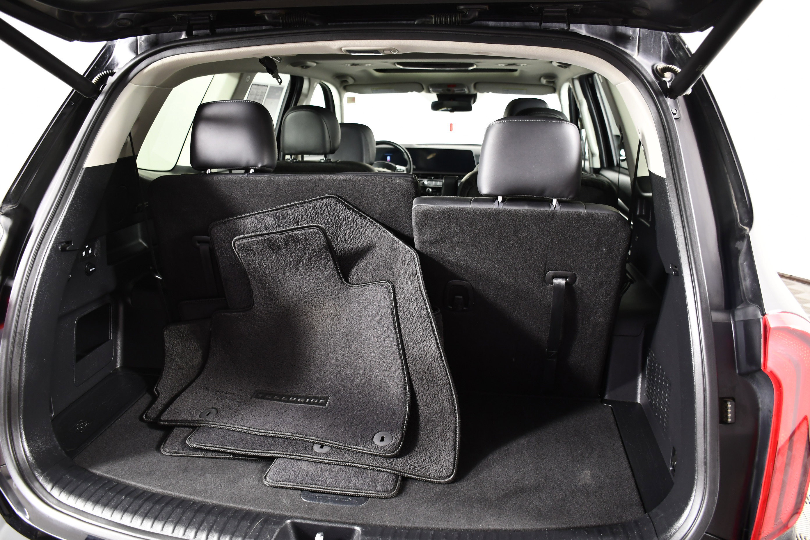 Used 2025 Kia Telluride S image 50