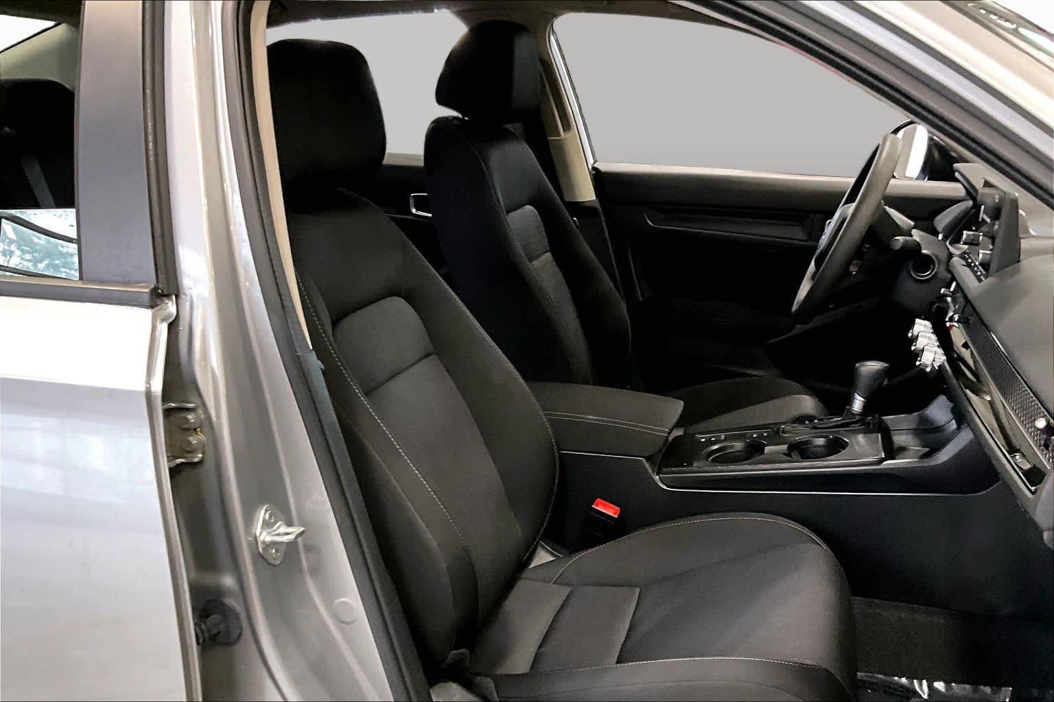 Used 2024 Honda Civic LX image 9