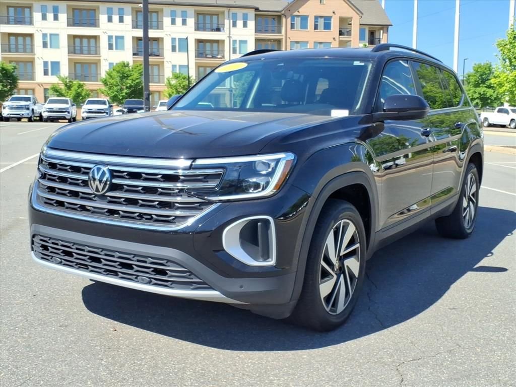 Used 2025 Volkswagen Atlas SE FWD image 35