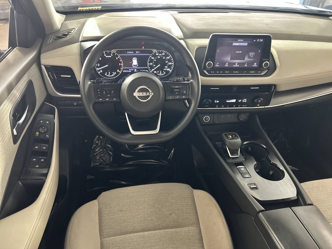 Used 2023 Nissan Rogue SV FWD image 21