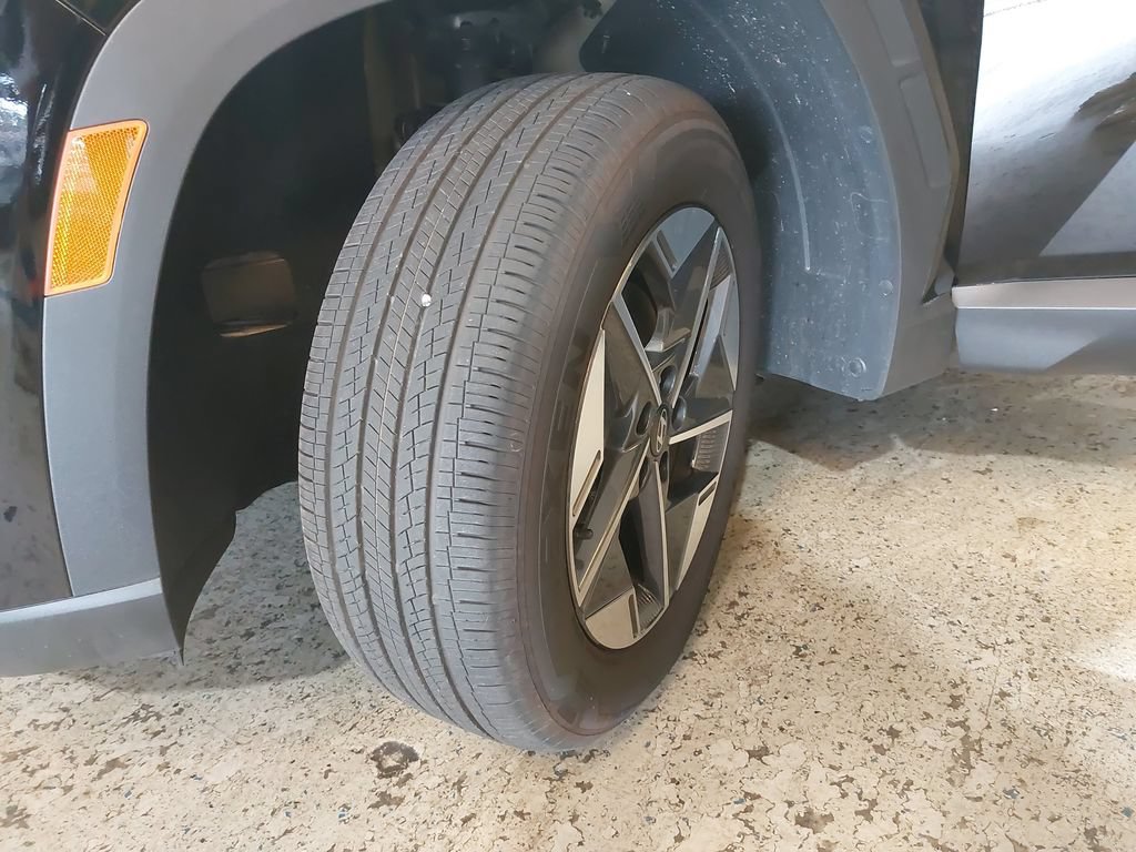 Certified 2025 Hyundai Tucson SEL AWD/4WD image 34