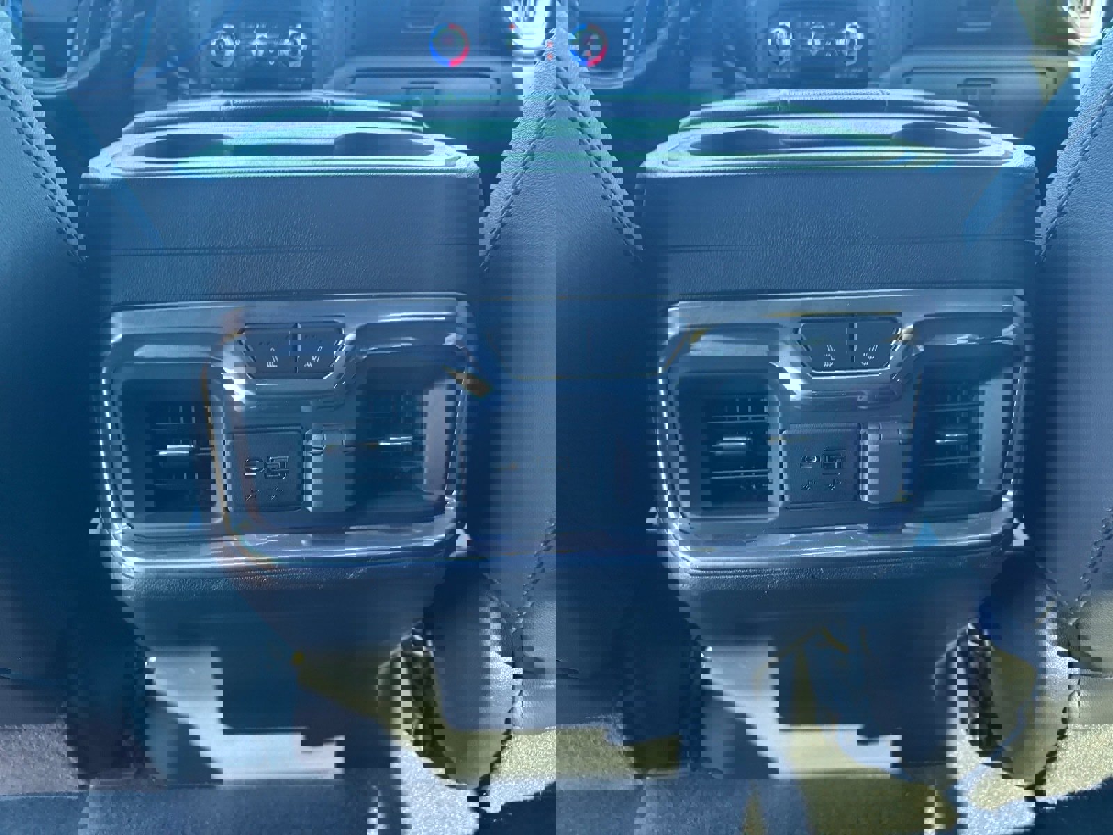 Used 2020 GMC Sierra 1500 AT4 w/ Technology Package image 19