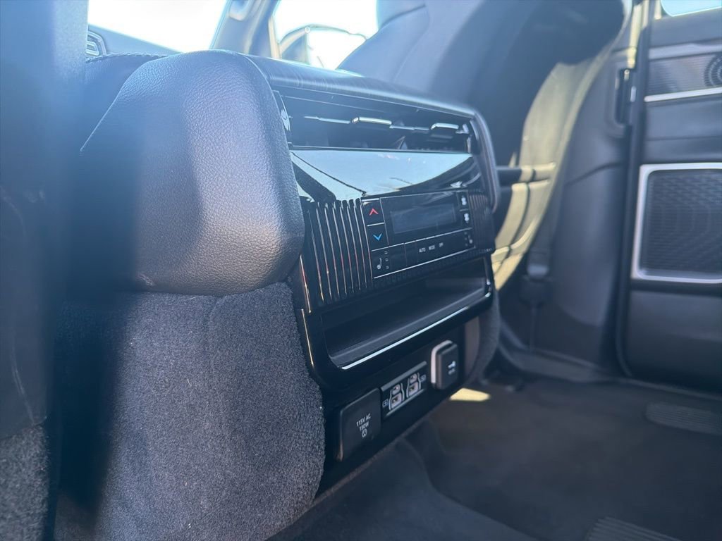 Used 2024 Jeep Wagoneer L Series III w/ Flexible Seating Group image 26