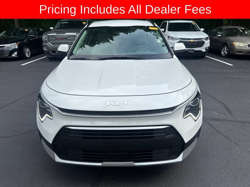 Certified 2024 Kia Niro EX FWD image 11