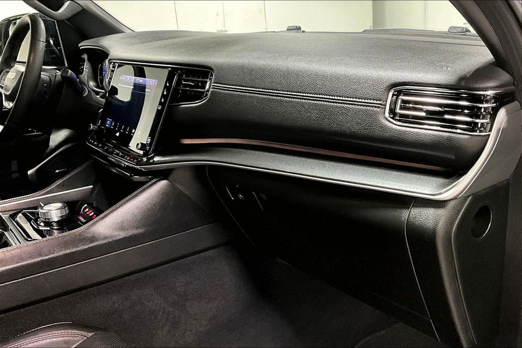 Used 2023 Jeep Wagoneer 4WD w/ Convenience Group I image 19