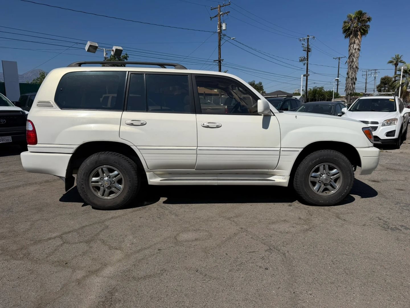 Used 1999 Lexus LX 470 4WD image 4