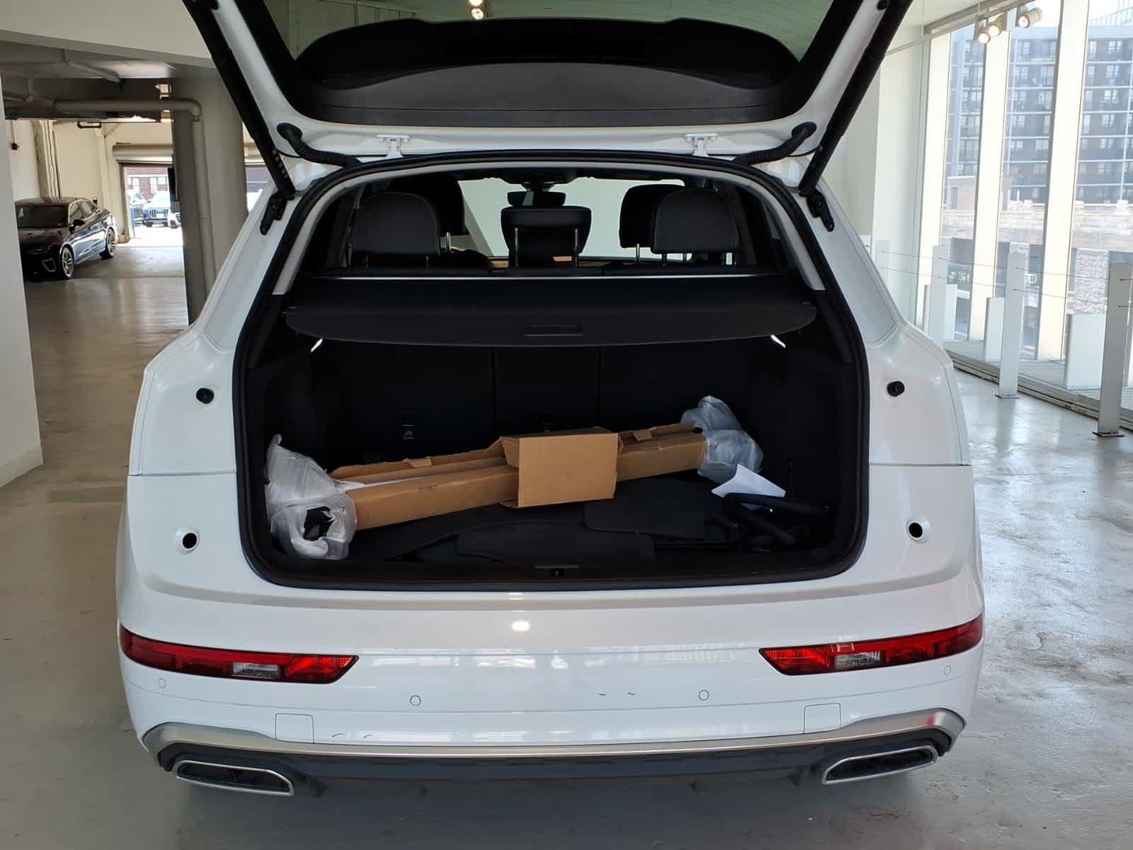 Used 2023 Audi Q5 2.0T Prestige w/ Prestige Package AWD/4WD image 11