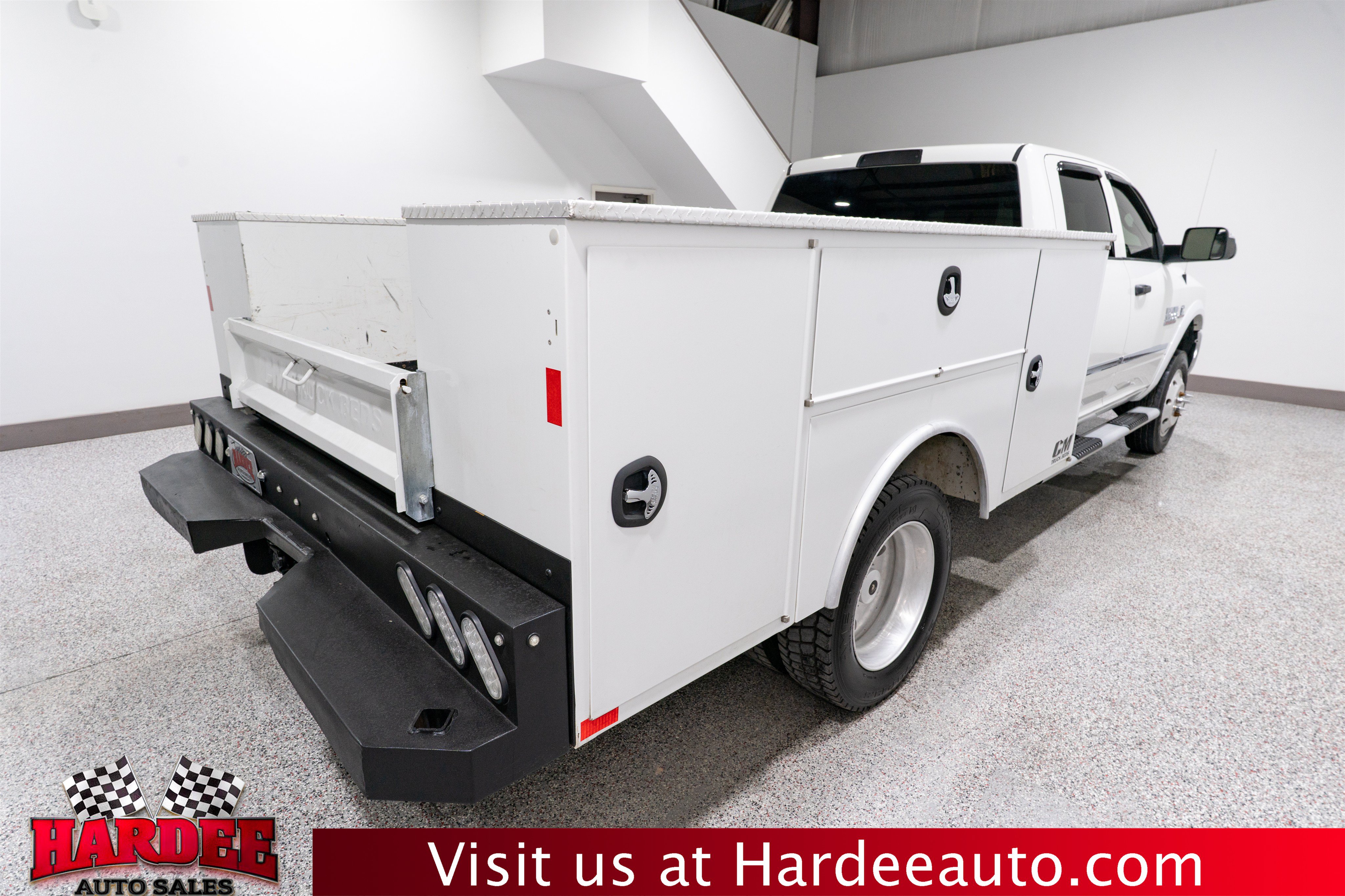 Used 2018 RAM 3500 Tradesman w/ Chrome Appearance Group AWD/4WD image 5