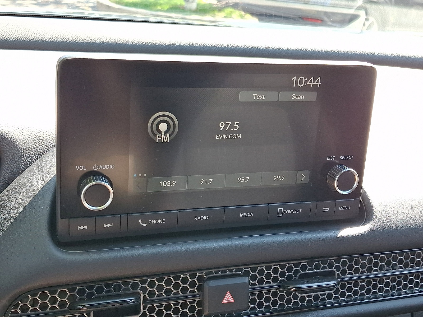 Used 2025 Honda HR-V Sport image 16