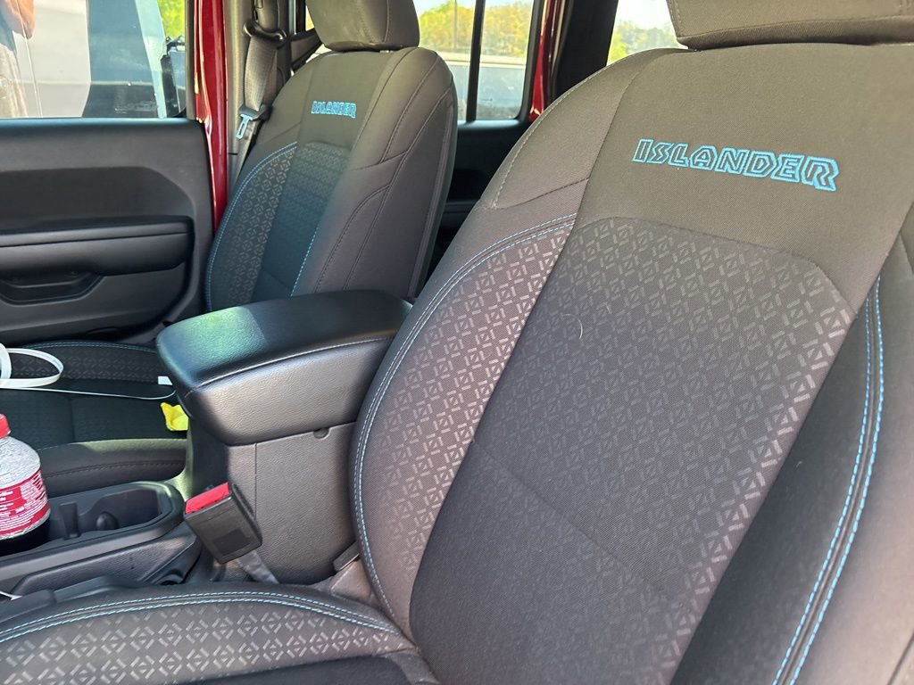 Used 2021 Jeep Wrangler Unlimited Islander image 12