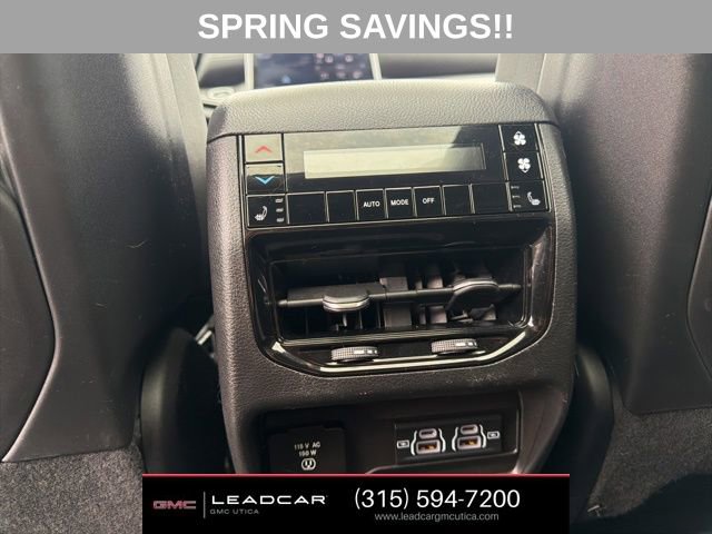 Used 2023 Jeep Grand Cherokee L Limited w/ Black Appearance Package image 23