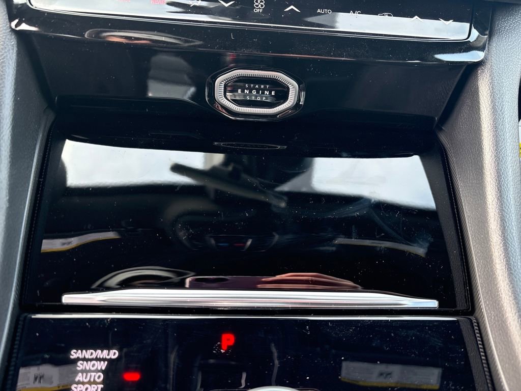 New 2026 Jeep Grand Cherokee Altitude image 24