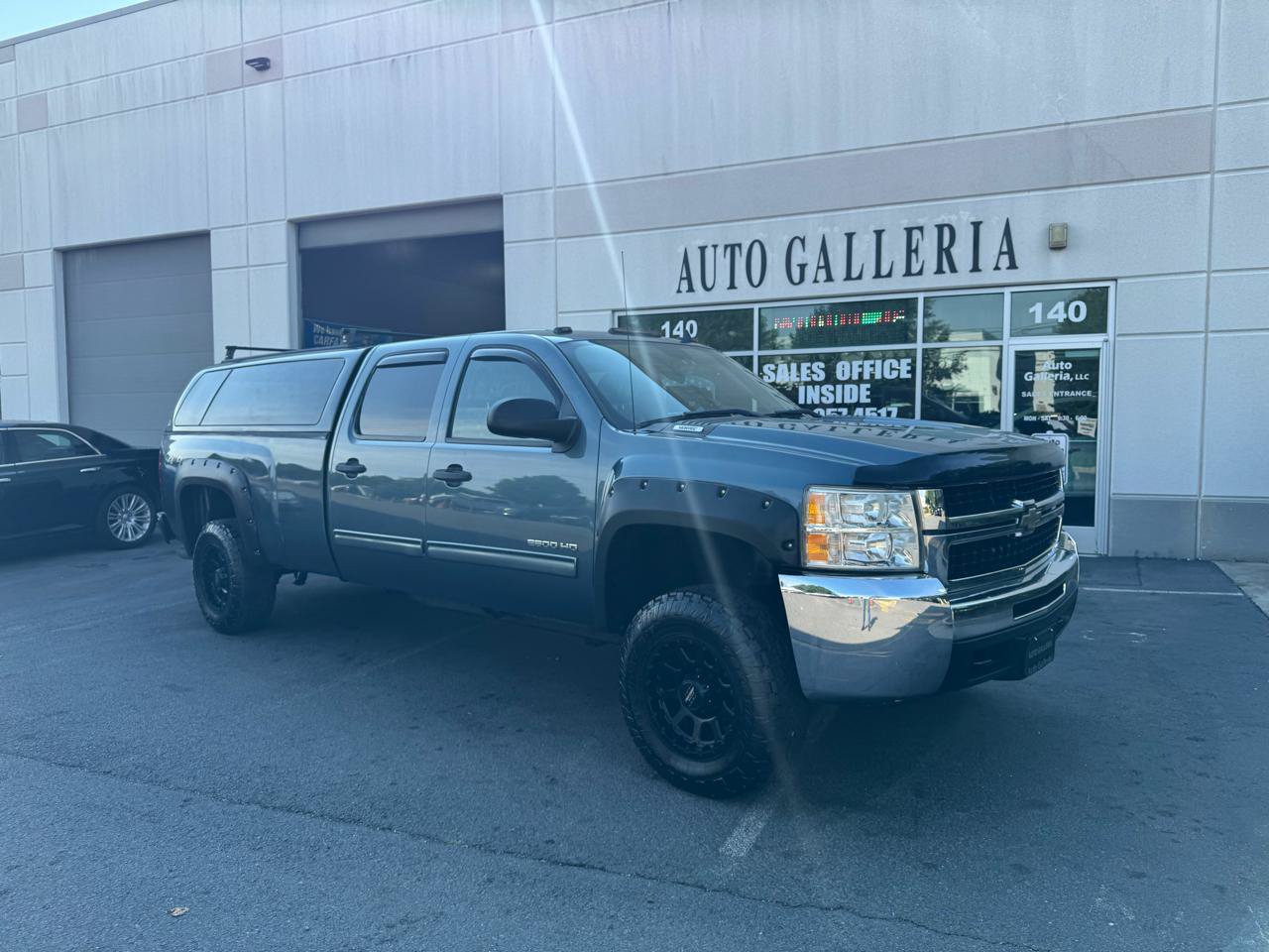 Used 2010 Chevrolet Silverado 2500 LT AWD/4WD image 2