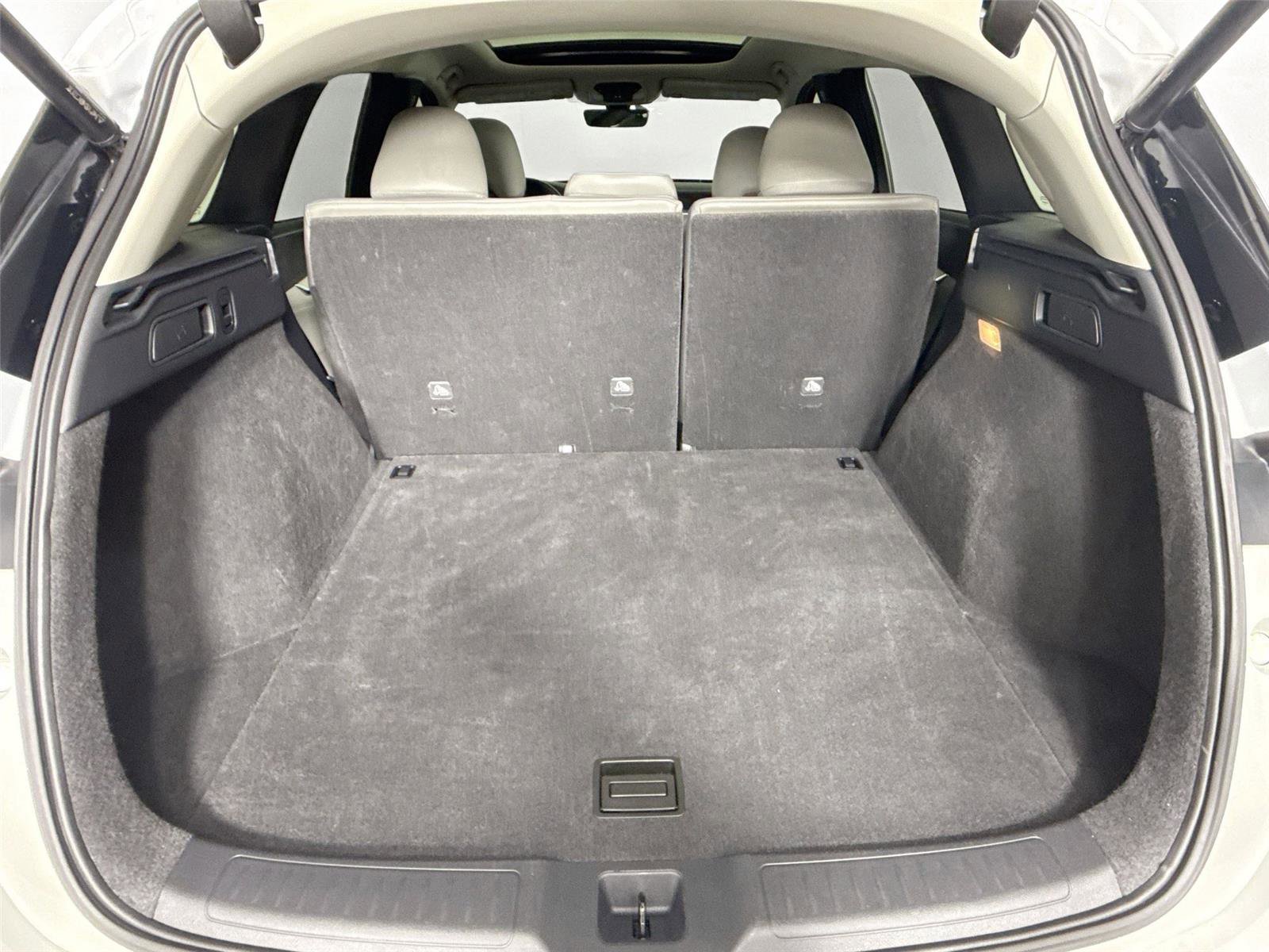 Used 2023 INFINITI QX50 Sensory image 41