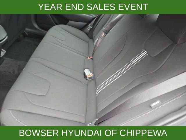 New 2026 Hyundai Elantra Sport image 5