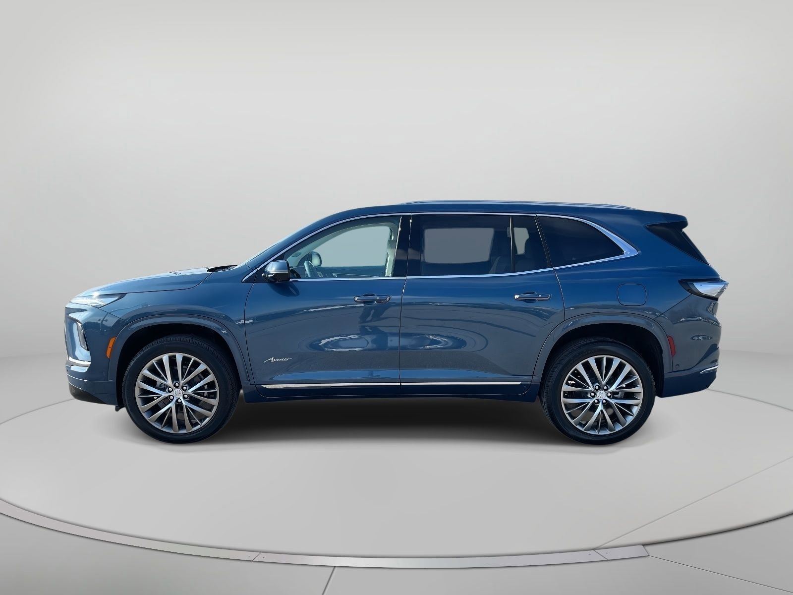New 2026 Buick Enclave Avenir w/ Super Cruise Package AWD/4WD image 7