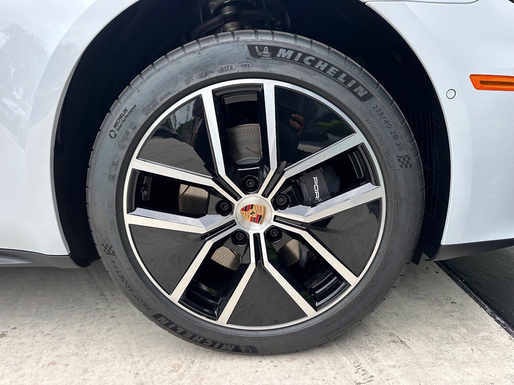 Used 2026 Porsche Panamera RWD image 15