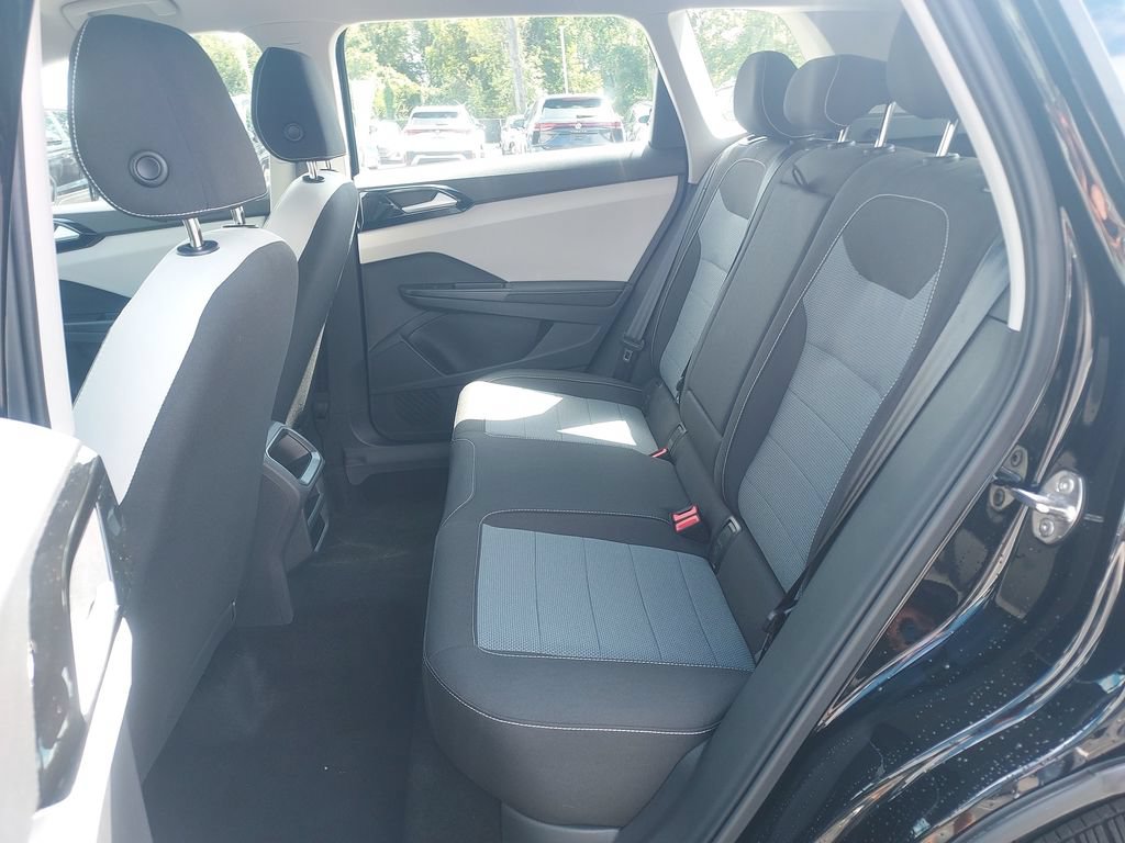 Used 2025 Volkswagen Taos S FWD image 25