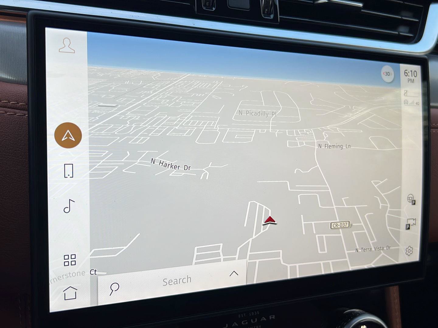 Certified 2026 Jaguar F-PACE R-Dynamic S AWD/4WD image 17