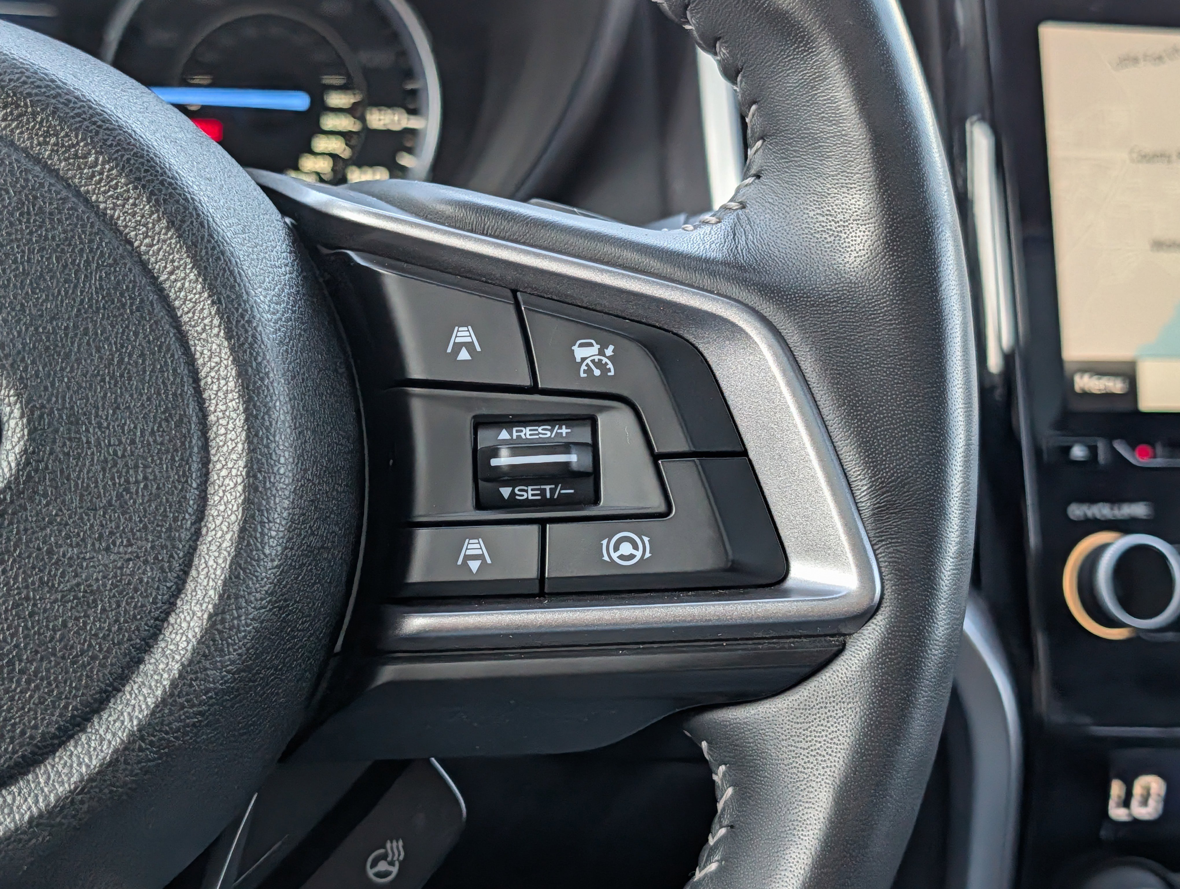 Used 2022 Subaru Ascent Touring image 29