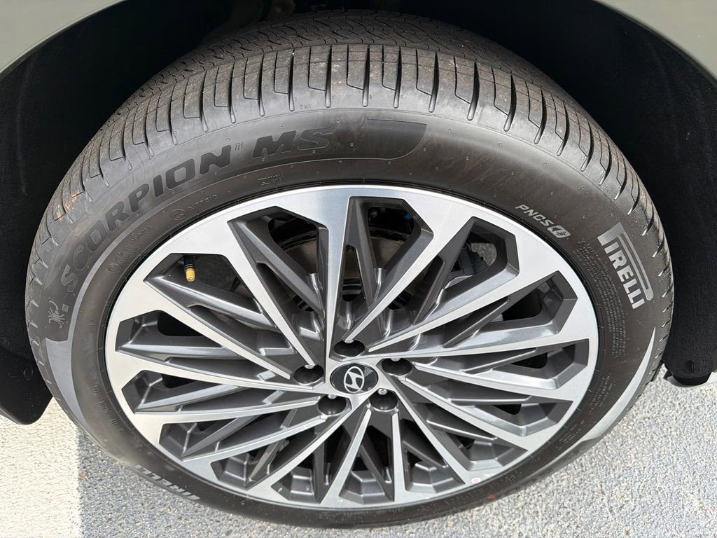 New 2026 Hyundai Palisade Calligraphy FWD image 12