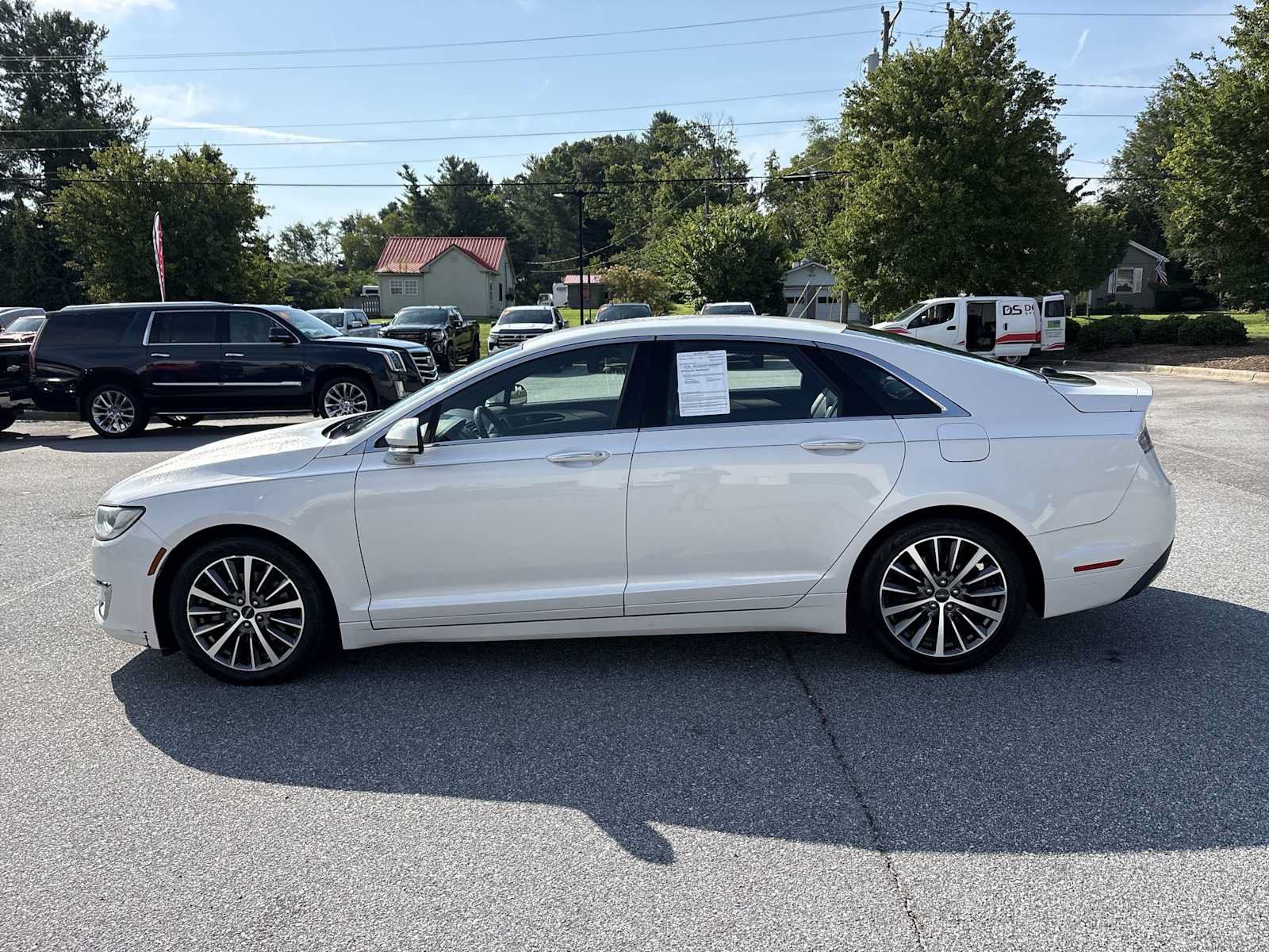 Used 2019 Lincoln MKZ Premiere FWD image 9