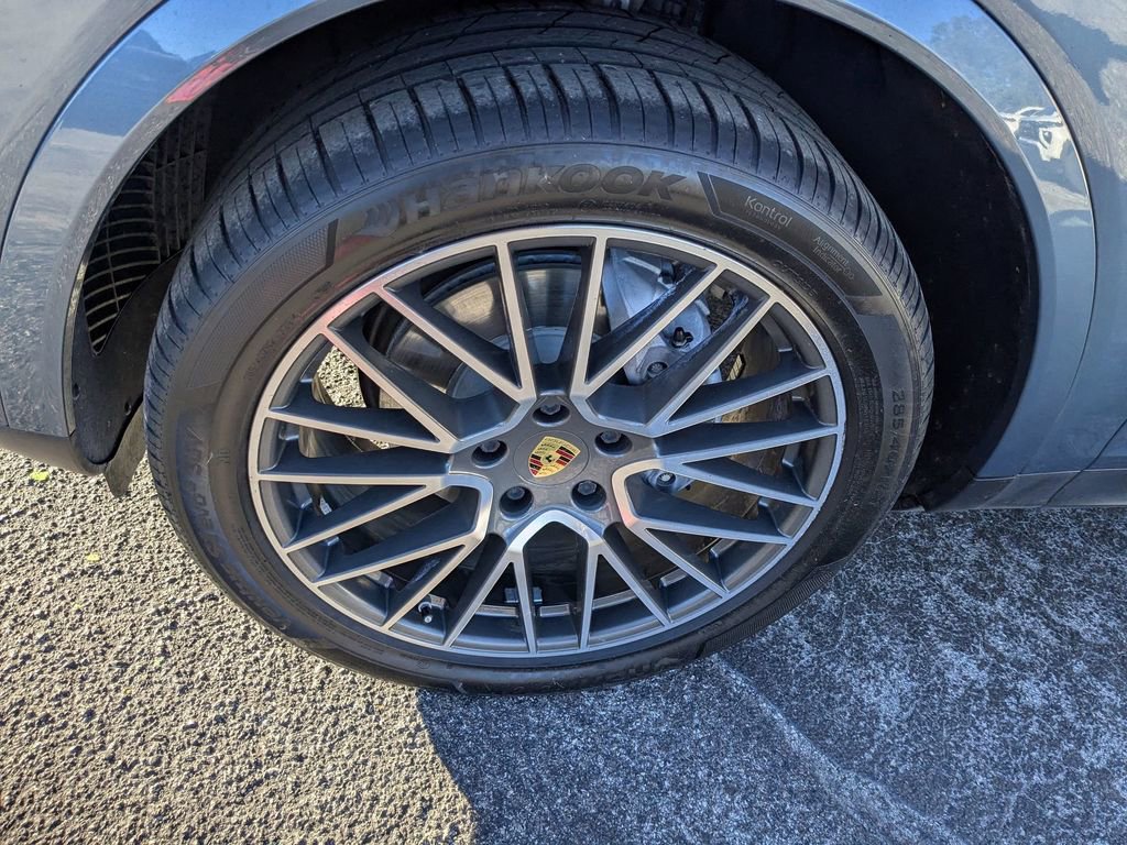 Used 2019 Porsche Cayenne image 9