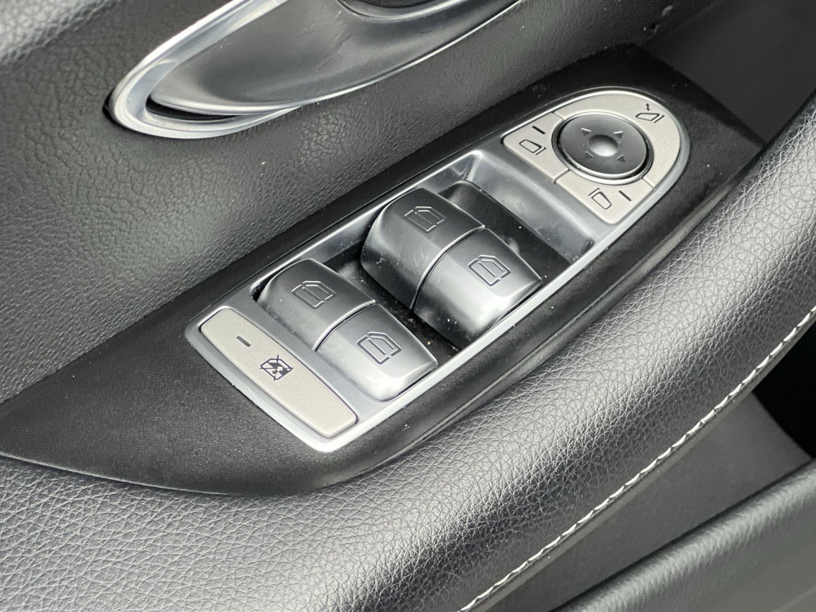 Used 2021 Mercedes-Benz E 350 4MATIC Sedan image 20