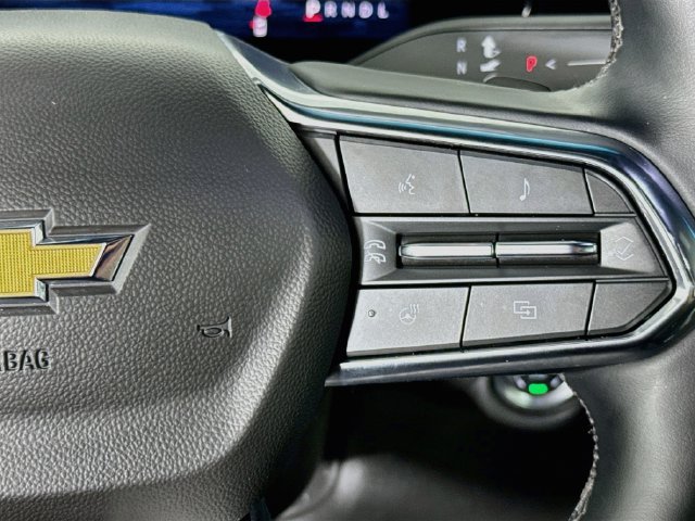 Used 2025 Chevrolet Tahoe Premier AWD/4WD image 12