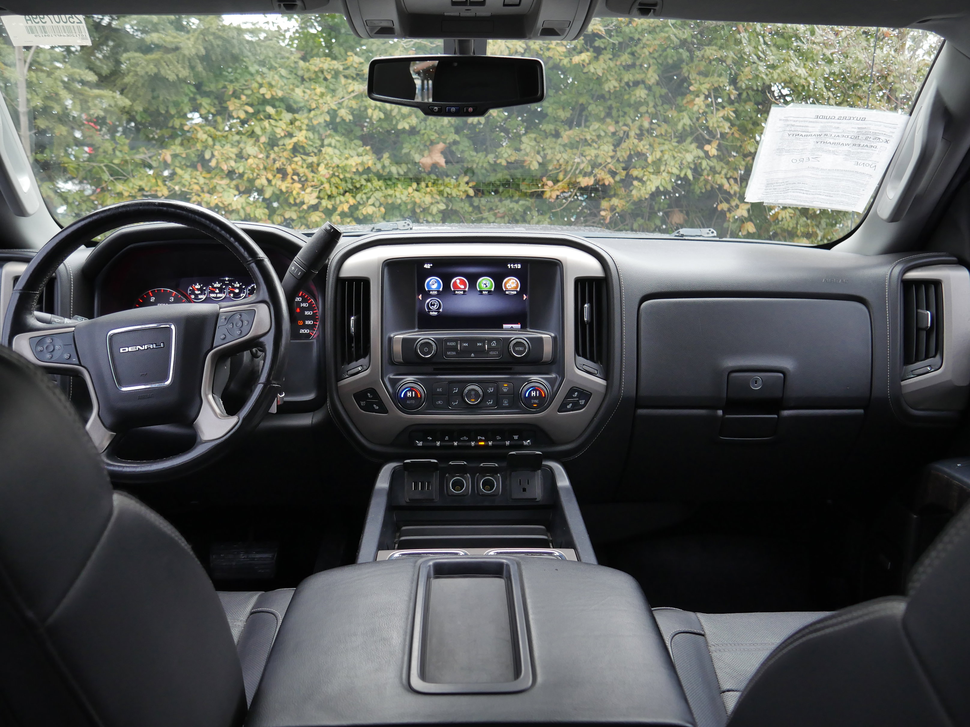 Used 2015 GMC Sierra 2500 Denali image 7