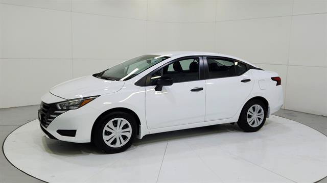 Certified 2025 Nissan Versa S w/ Trunk Package FWD image 3